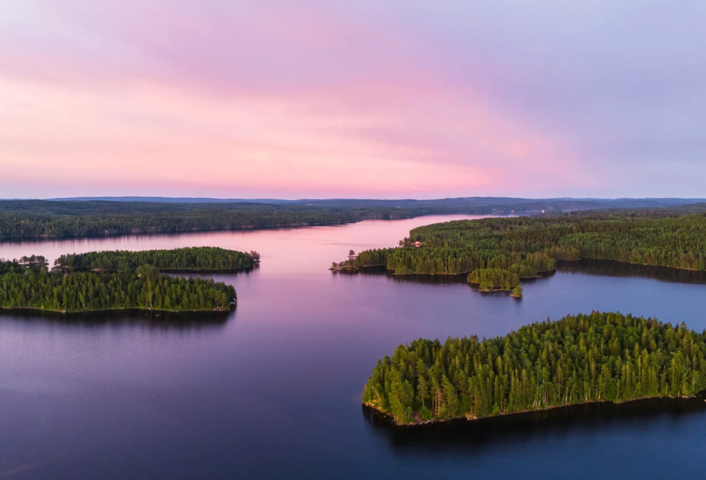 coucher de soleil lac suède