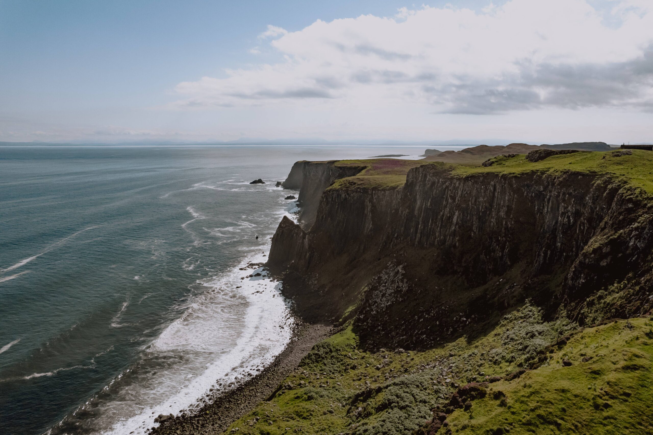 falaises façe à la mer écosse