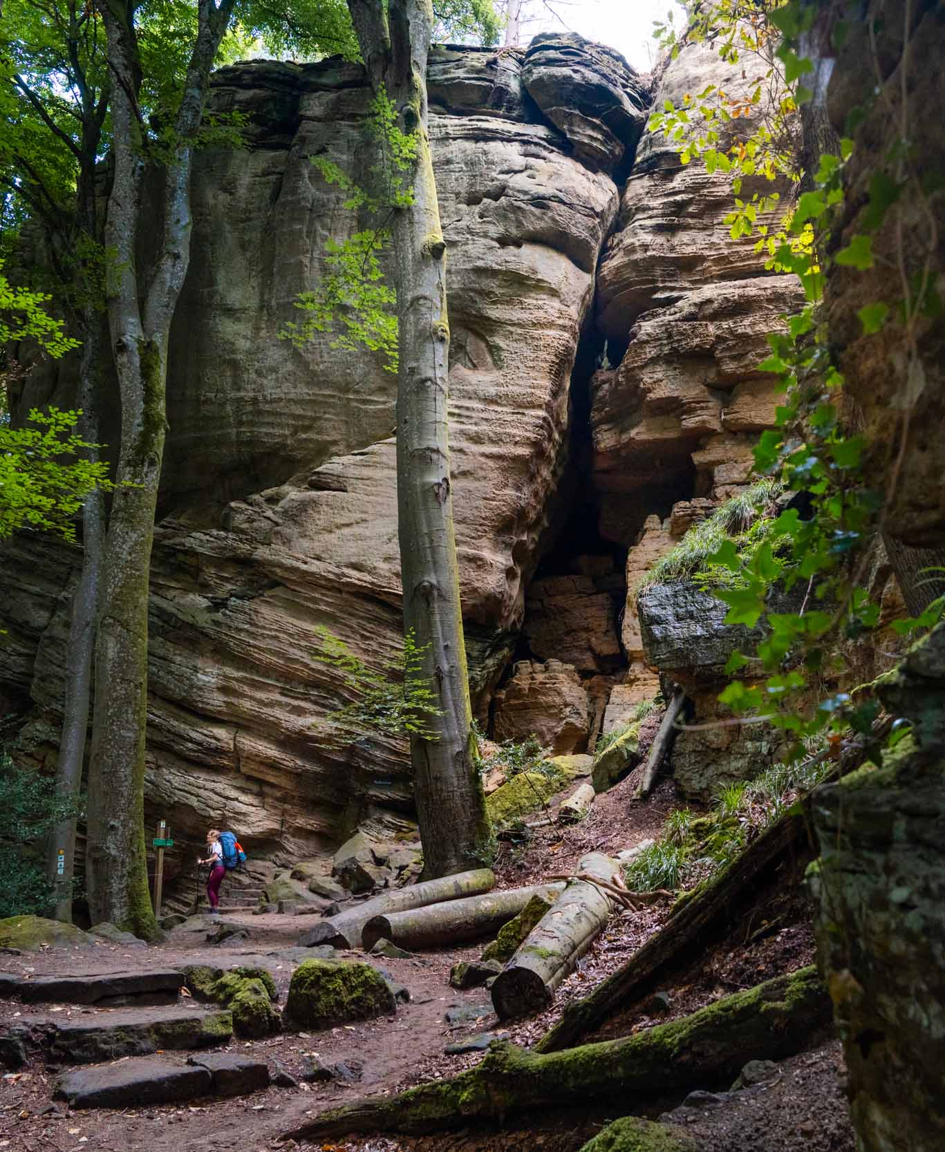 Trek dans le Mullerthal du Luxembourg - formations rocheuses du Mullerthal
