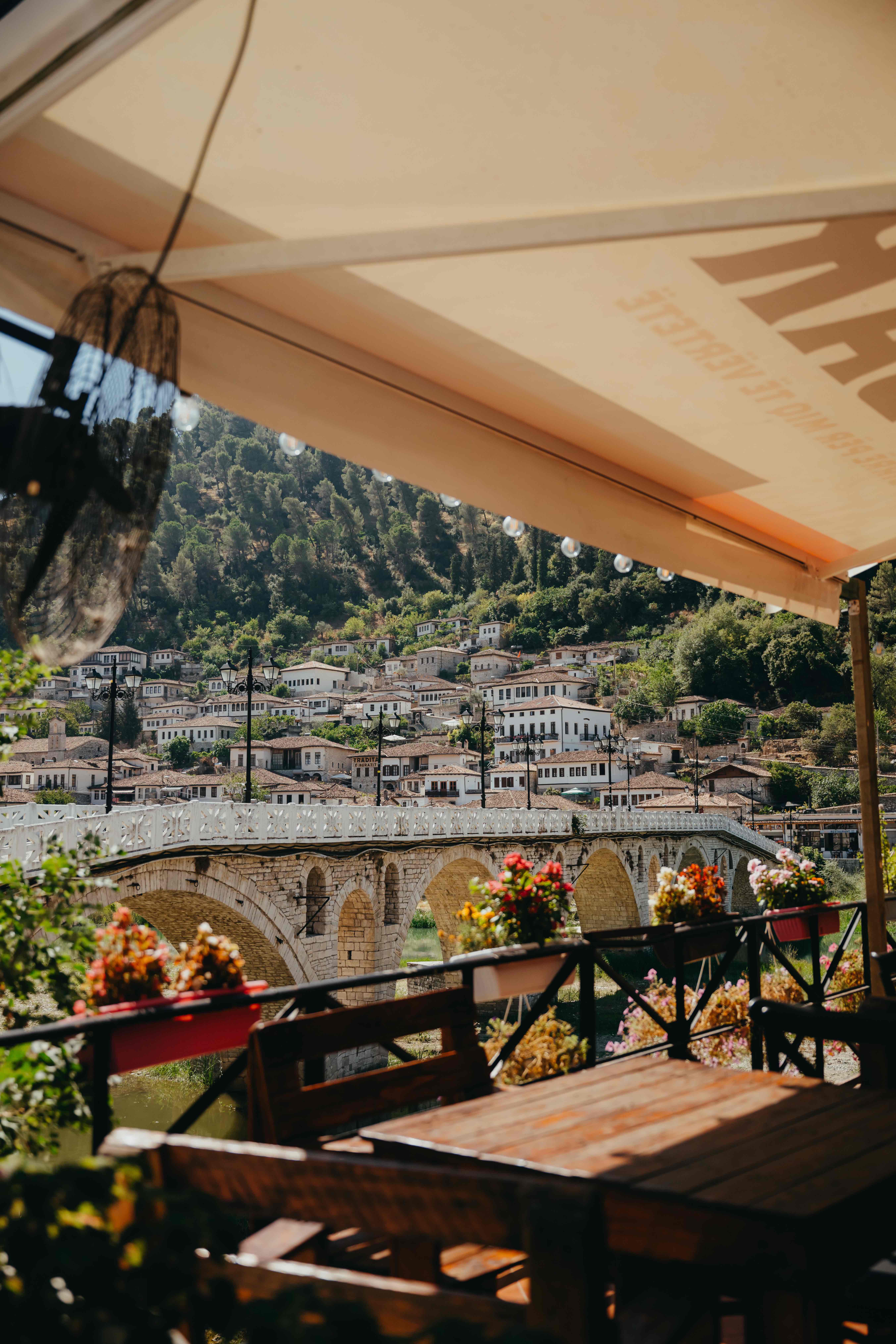 Albania Nomads - Terrasse